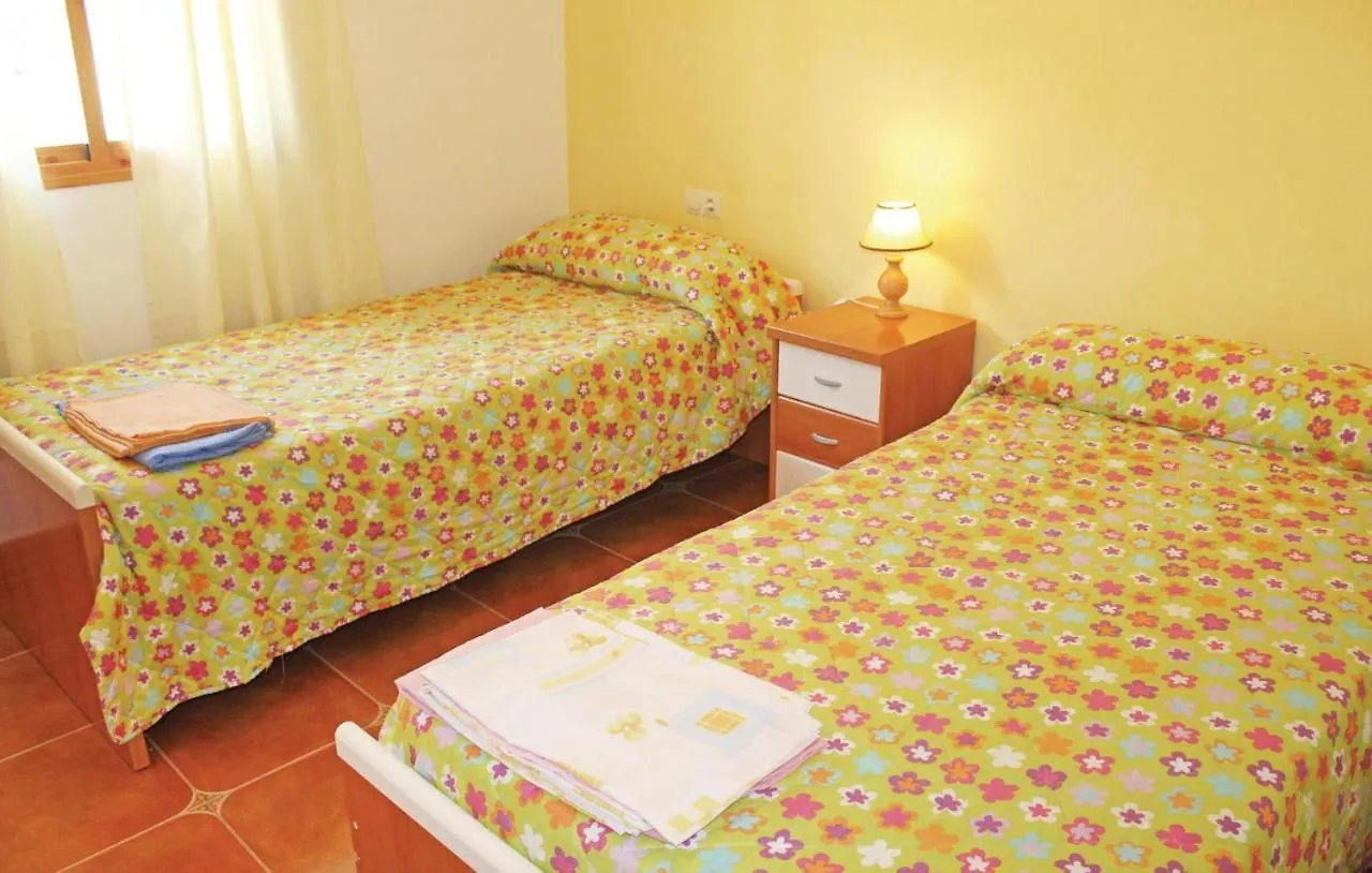 Amazing home in Corumbela with 4 Bedrooms, WiFi&Outdoor swimming pool Spanje