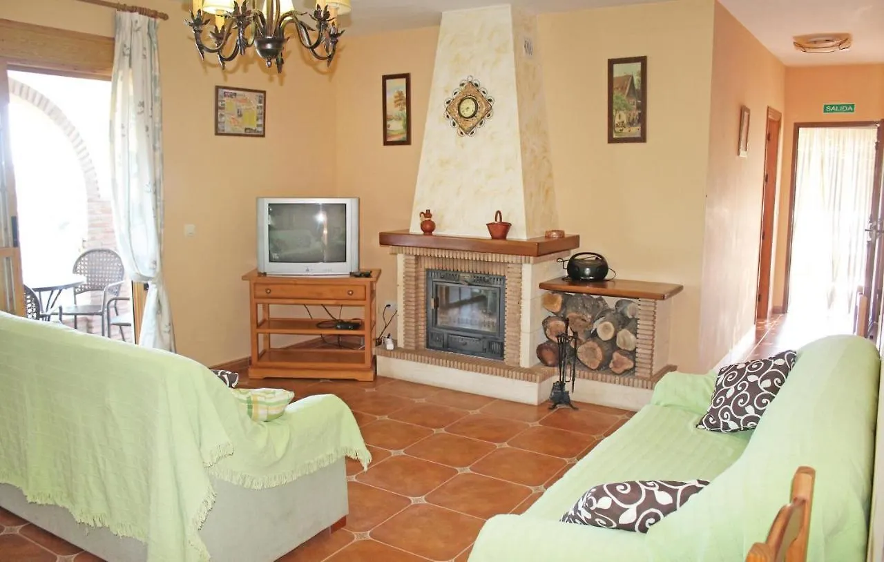 Amazing home in Corumbela with 4 Bedrooms, WiFi&Outdoor swimming pool Vakantiehuis